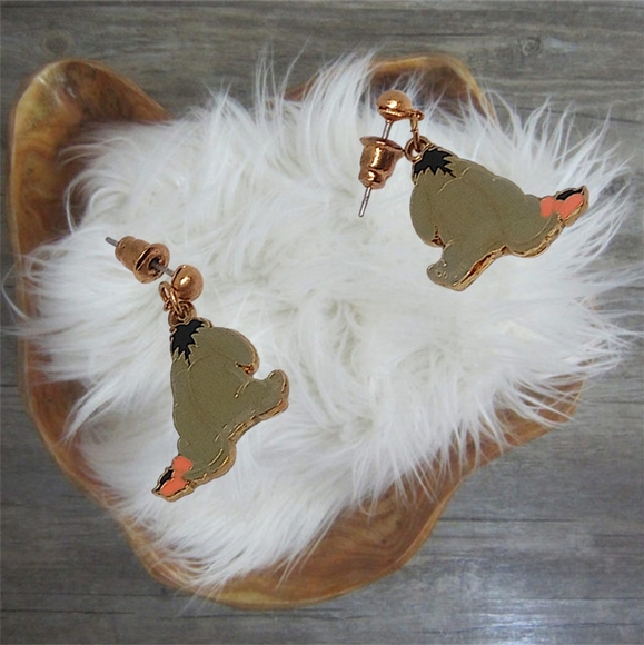 .👣4/$20.  Girl's Fashion Earrings Disney's Character - Picture 4 of 4